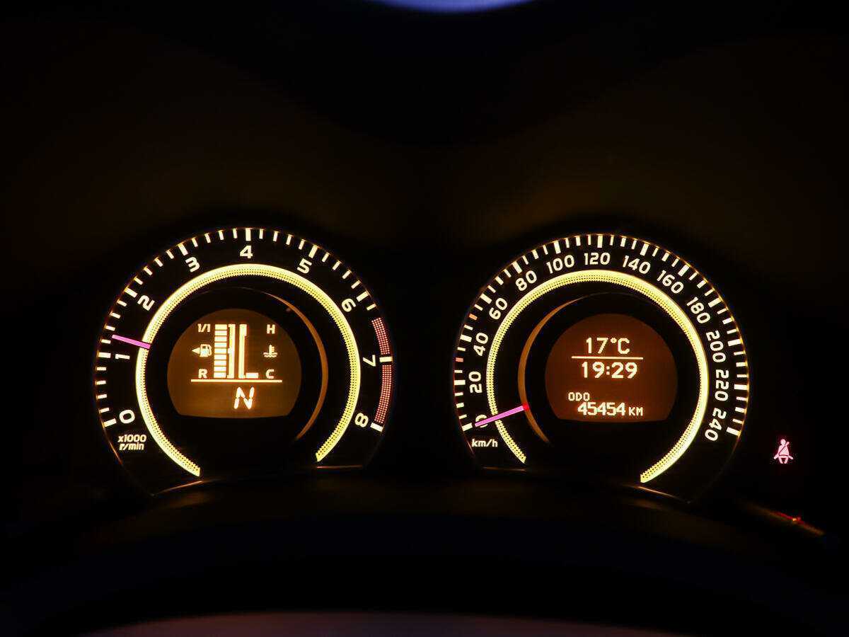 Б/У Тойота Аурис 2007 года. Фото: #13