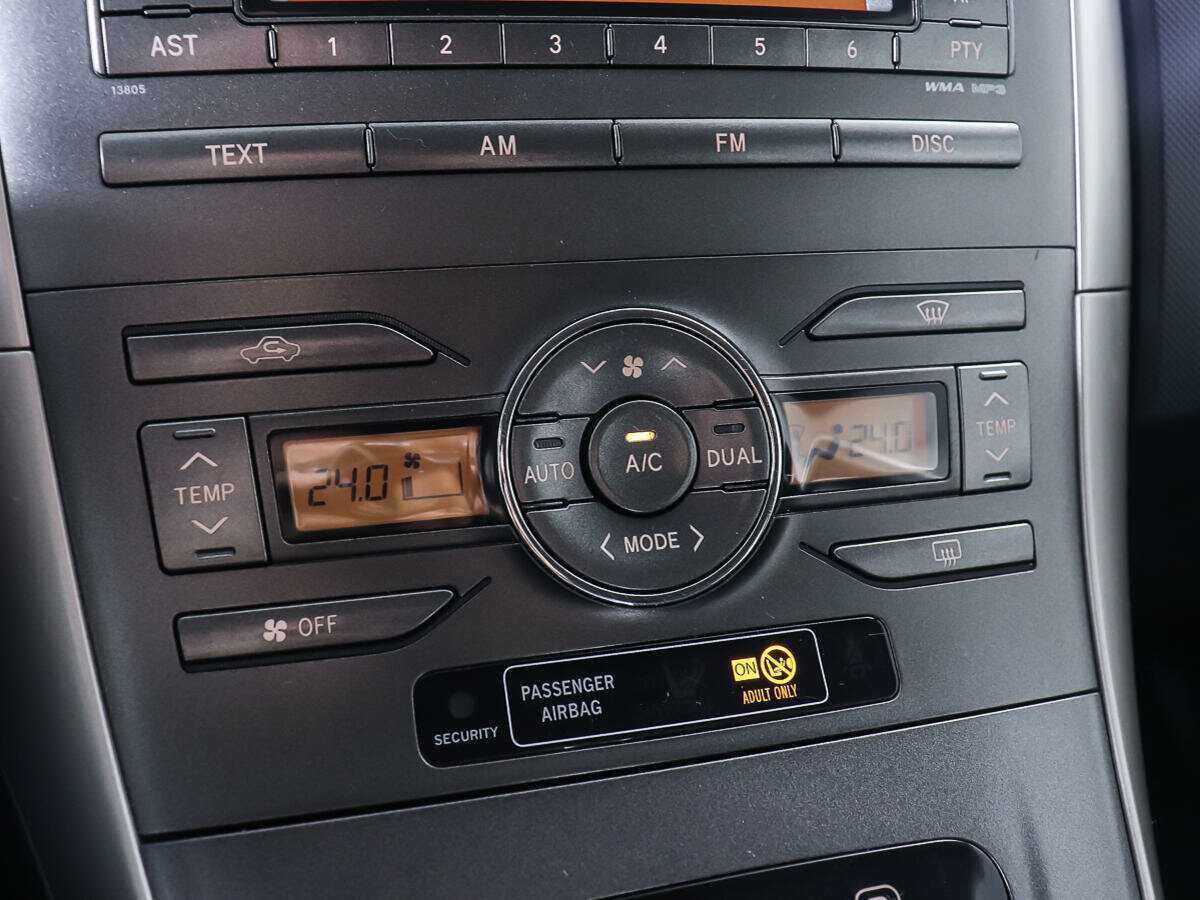 Б/У Тойота Аурис 2007 года. Фото: #16