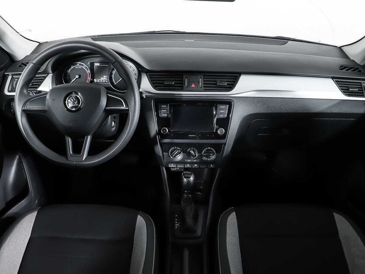 Б/У Шкода Рапид 2019 года. Фото: #9