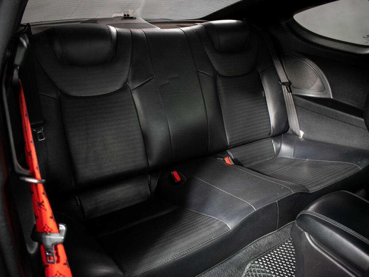 Б/У Хендай Генезис Купе 2012 года. Фото: #7