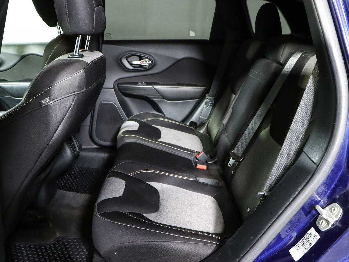 Б/У Джип Чироки 2014 года. Фото: #7