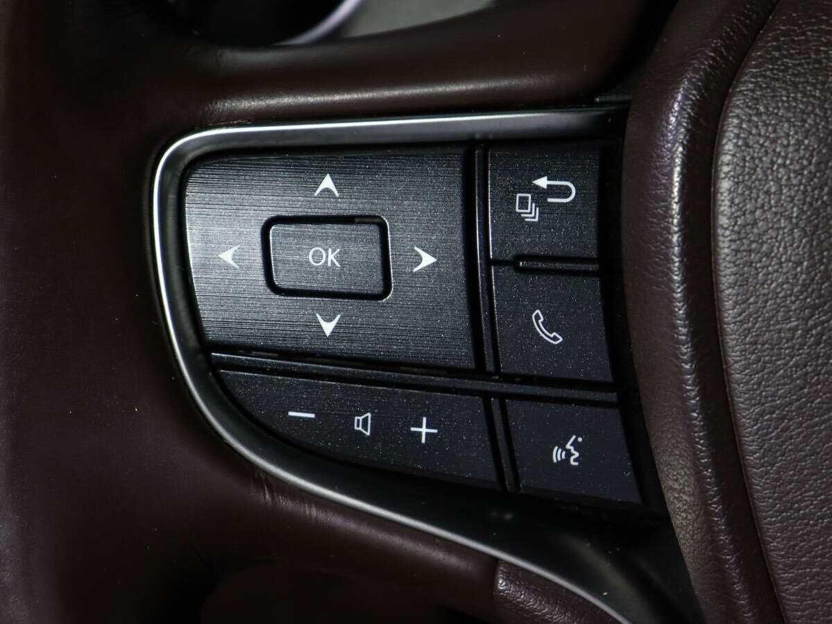 Б/У Лексус ЕС 2018 года. Фото: #23