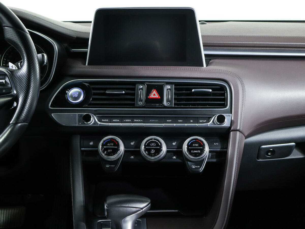 Б/У Генезис Г70 2019 года. Фото: #10