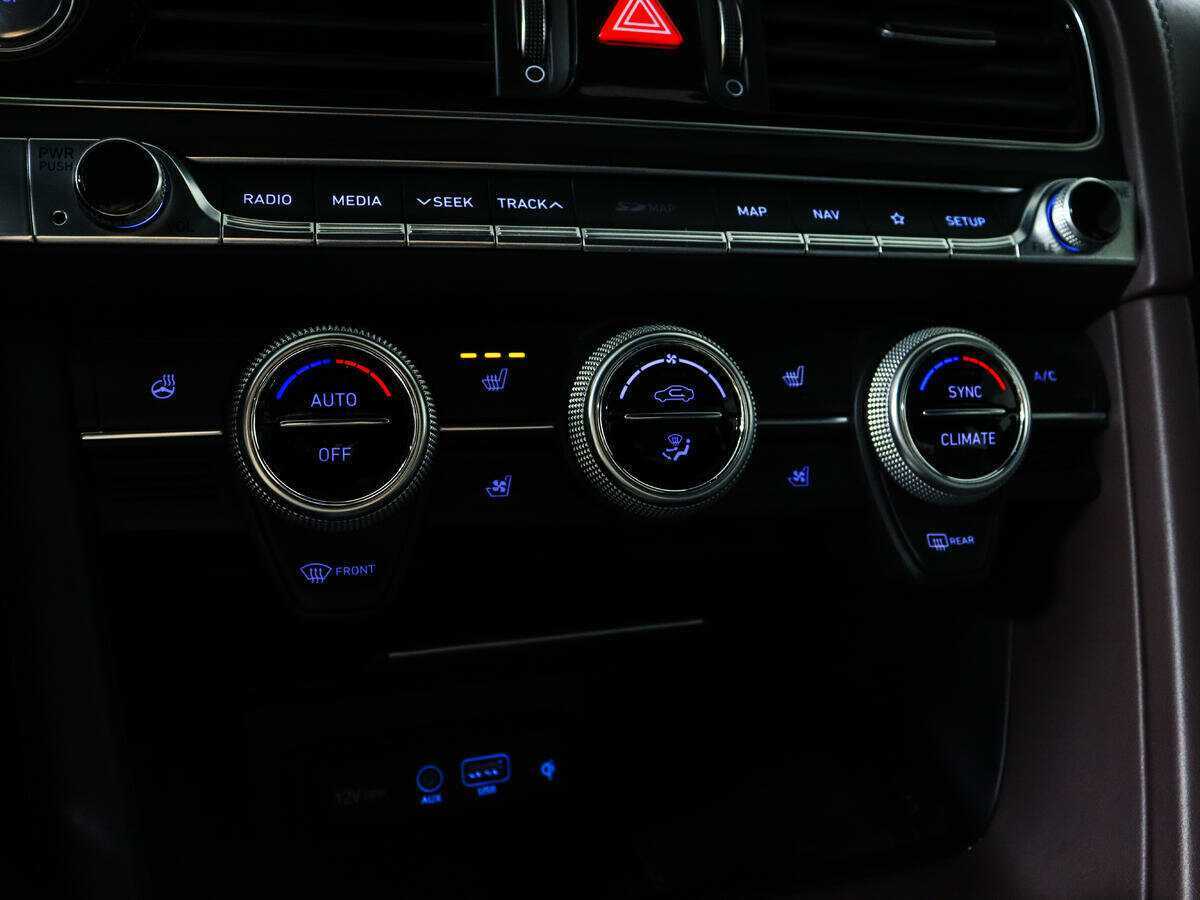 Б/У Генезис Г70 2019 года. Фото: #16