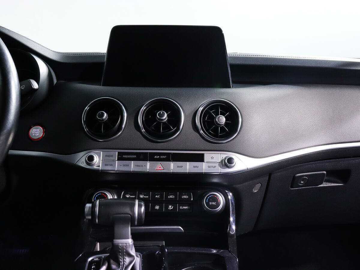 Б/У Киа Стингер 2019 года. Фото: #10