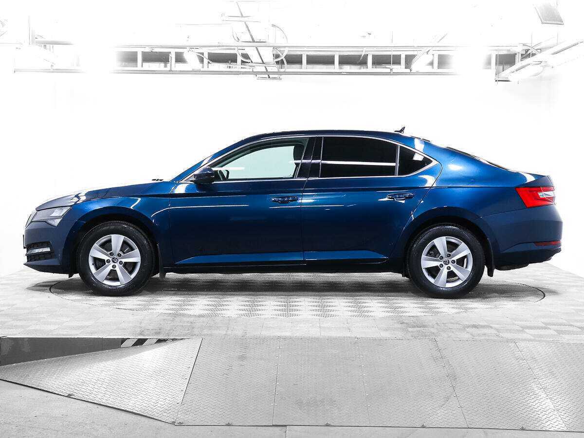 Б/У Шкода Суперб 2021 года. Фото: #7