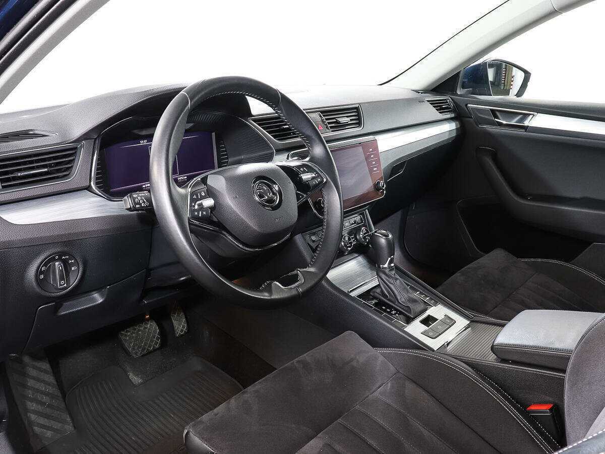 Б/У Шкода Суперб 2021 года. Фото: #12