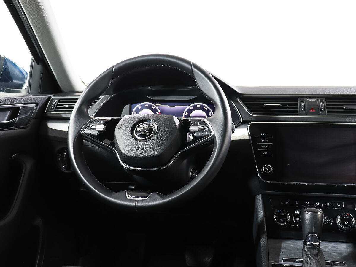 Б/У Шкода Суперб 2021 года. Фото: #13