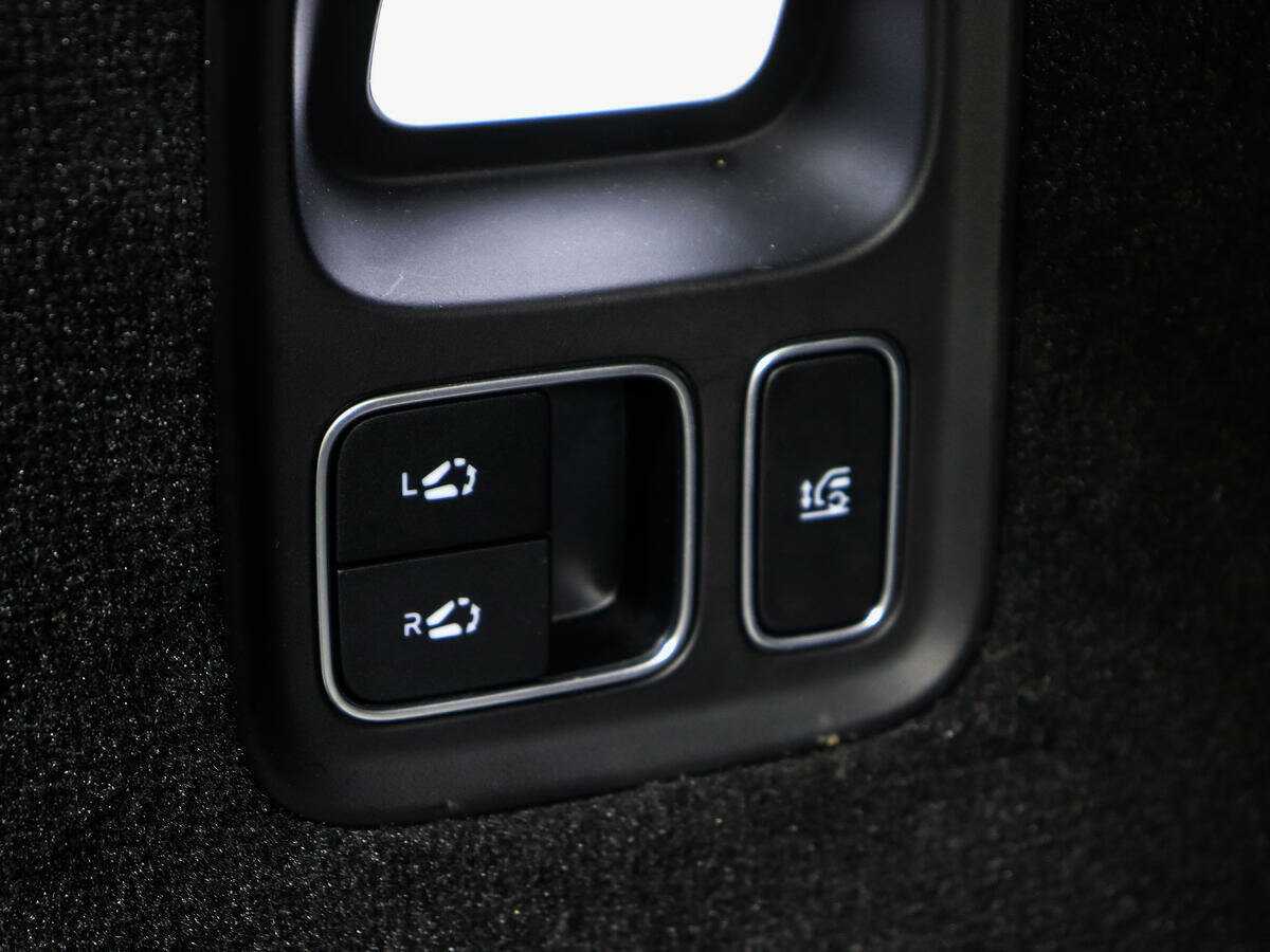 Б/У ЛиСян Л9 2023 года. Фото: #23