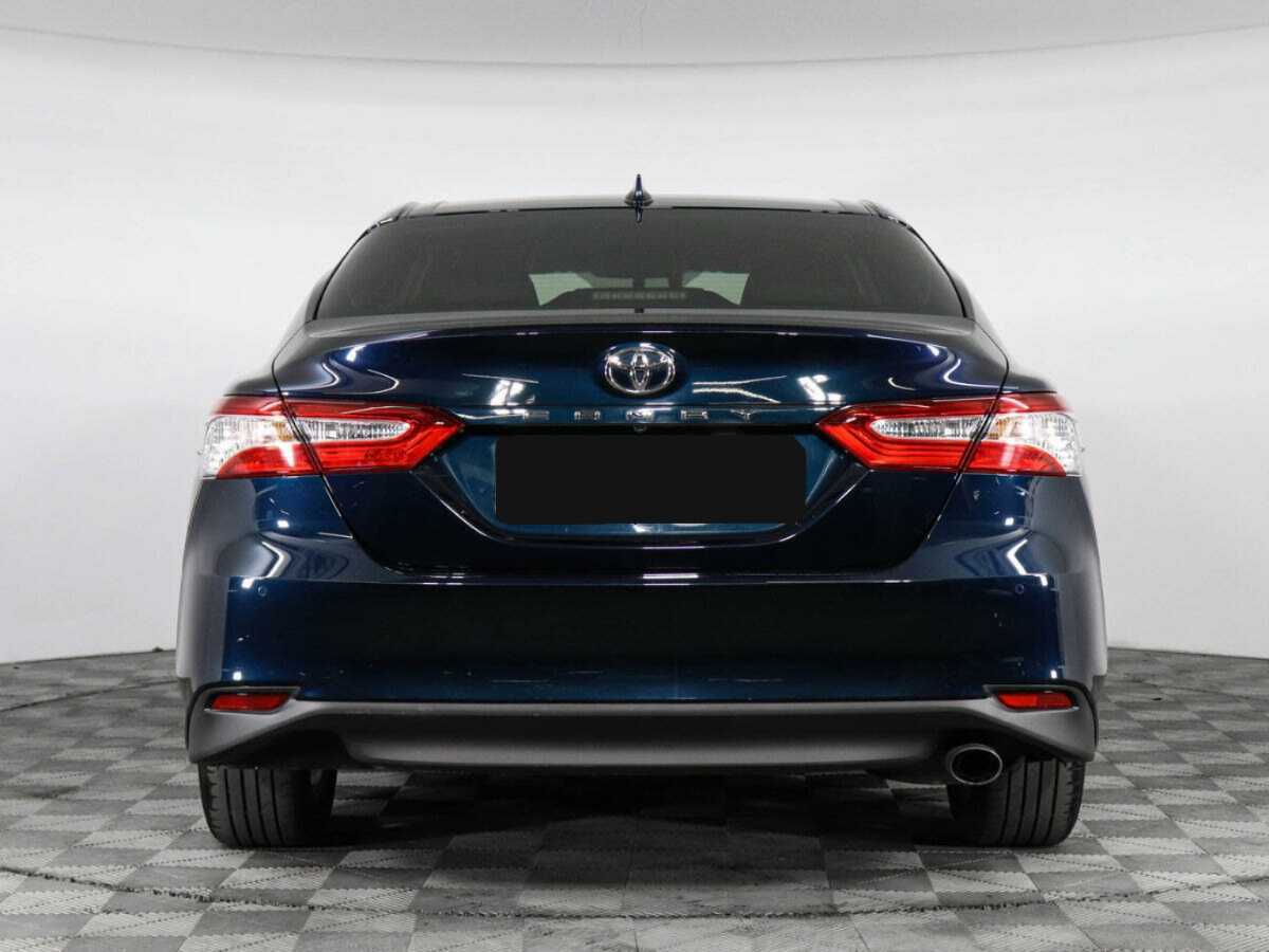 Б/У Тойота Камри 2018 года. Фото: #5