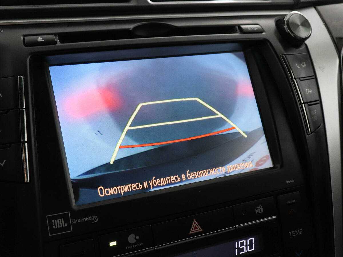 Б/У Тойота Камри 2016 года. Фото: #12