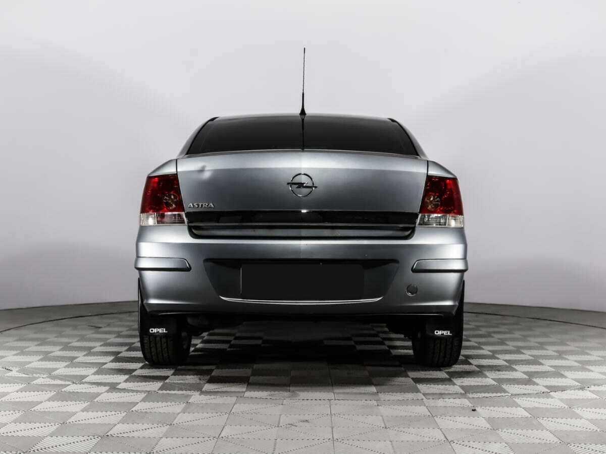 Б/У Опель Астра 2010 года. Фото: #5