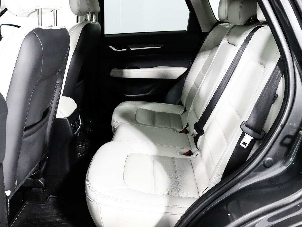 Б/У Мазда Ц-Икс-5 2018 года. Фото: #11