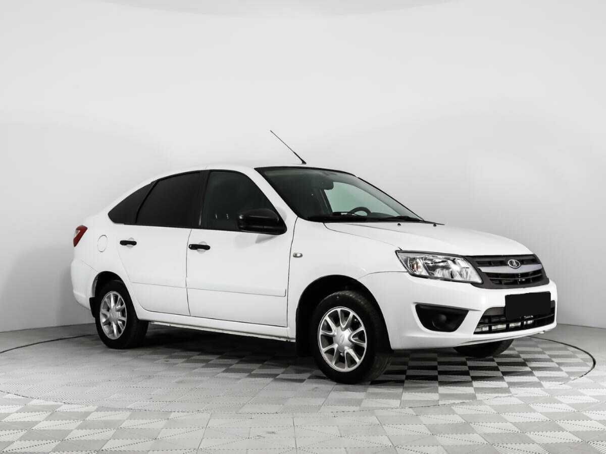 Б/У Лада (ВАЗ) Гранта 2017 года. Фото: #2