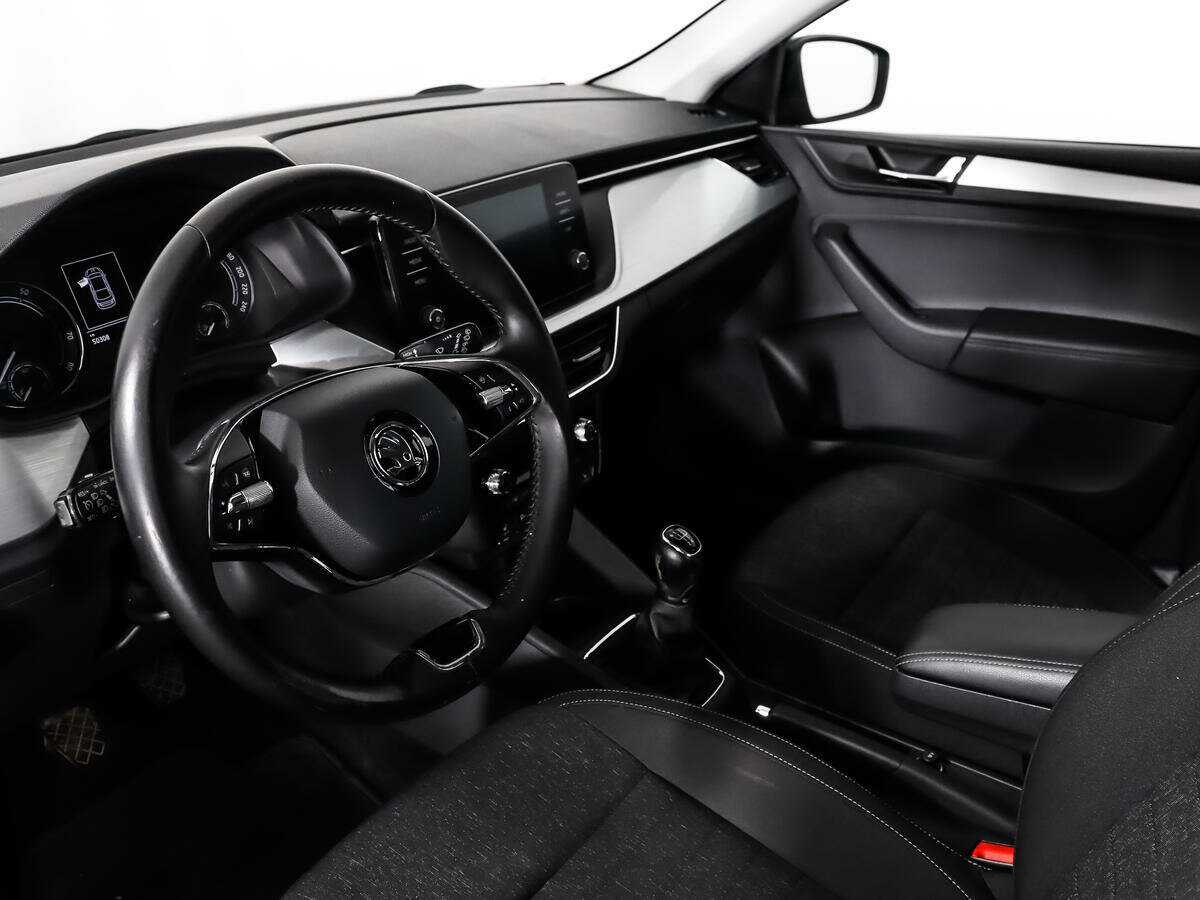 Б/У Шкода Рапид 2021 года. Фото: #8