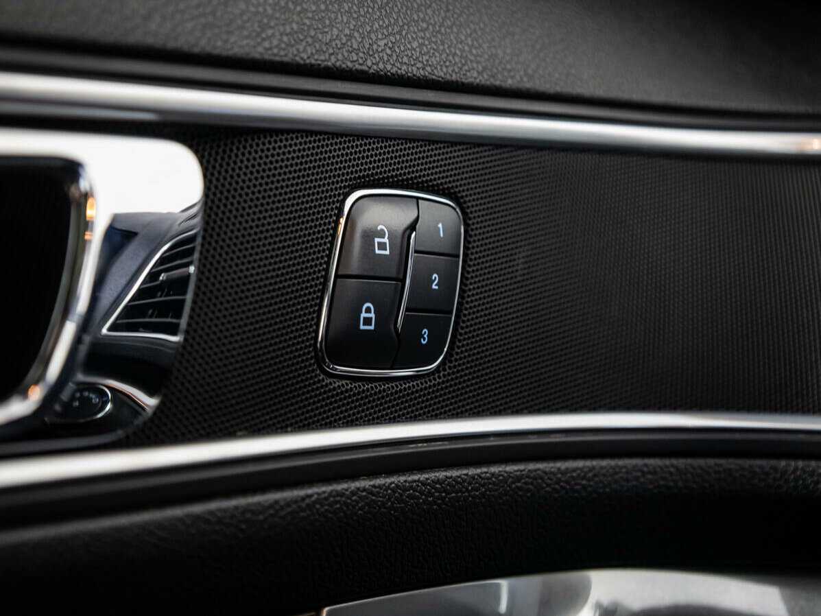 Б/У Форд Експлорер 2016 года. Фото: #16