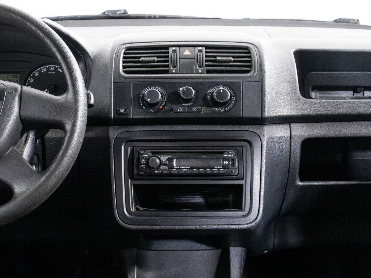 Б/У Шкода Фабия 2009 года. Фото: #13