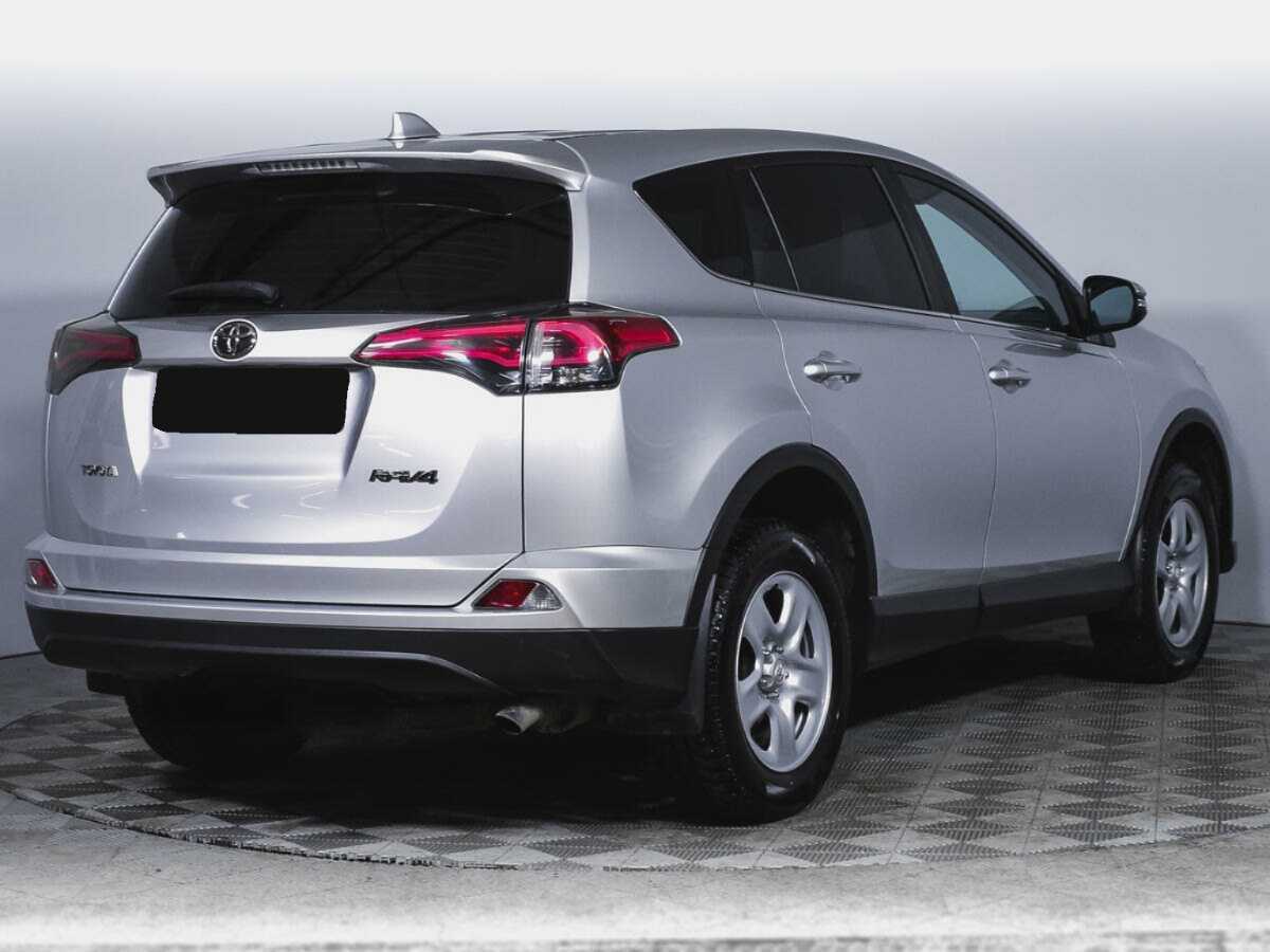 Б/У Тойота Рав4 2018 года. Фото: #4