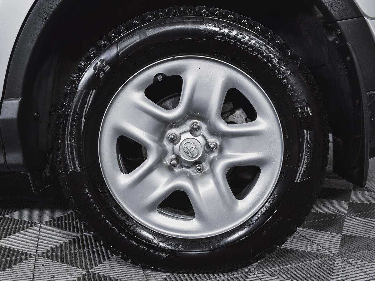 Б/У Тойота Рав4 2018 года. Фото: #14