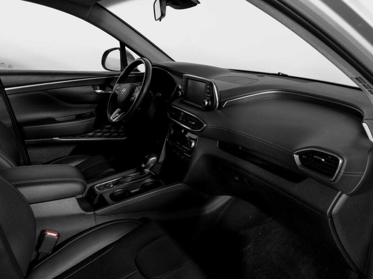 Б/У Хендай Санта Фе 2018 года. Фото: #8