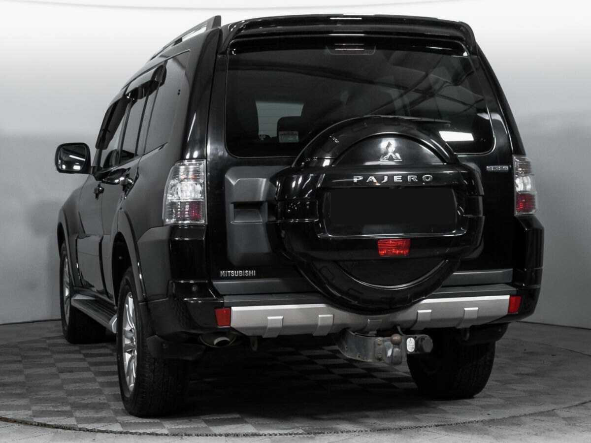 Б/У Митсубиши Паджеро 2014 года. Фото: #6