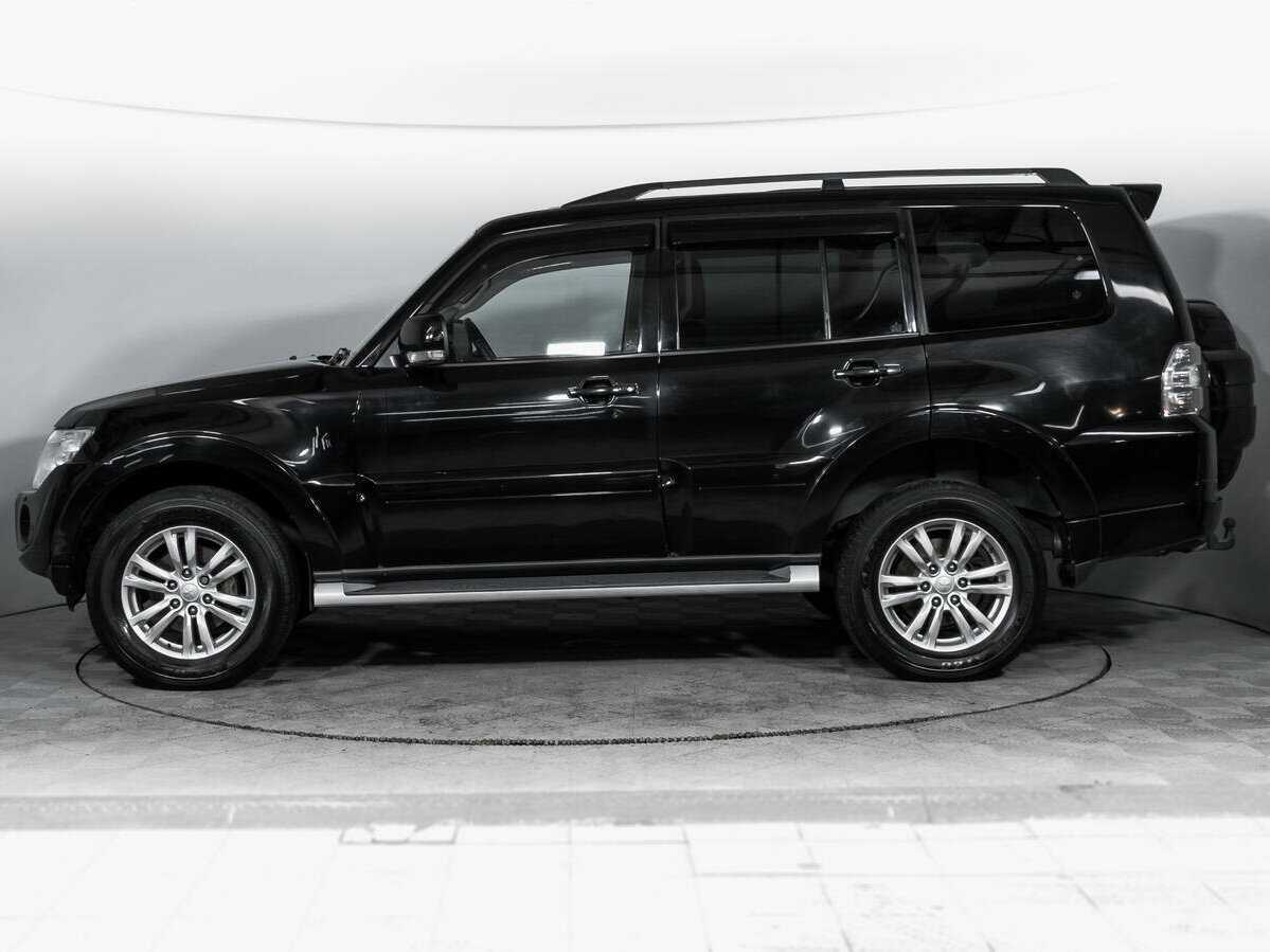 Б/У Митсубиши Паджеро 2014 года. Фото: #7