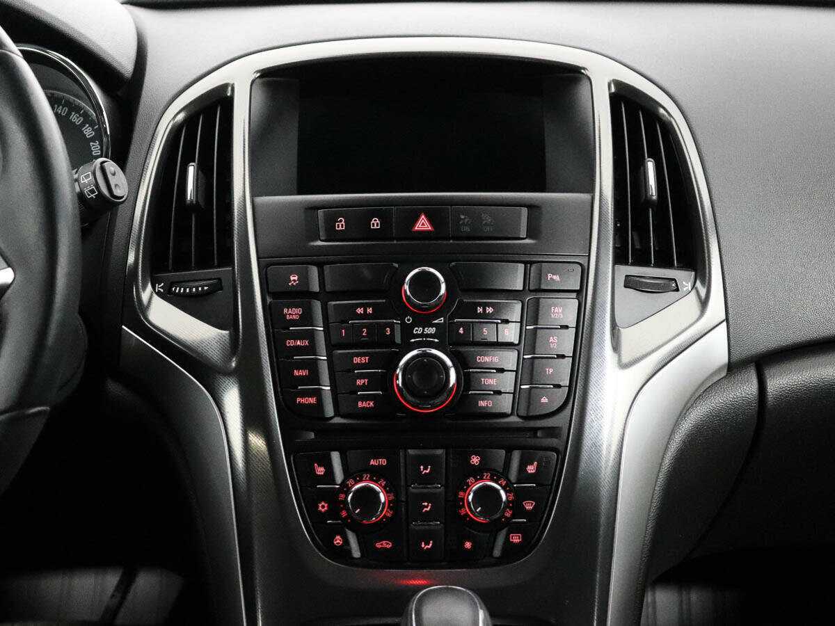 Б/У Опель Астра 2011 года. Фото: #12