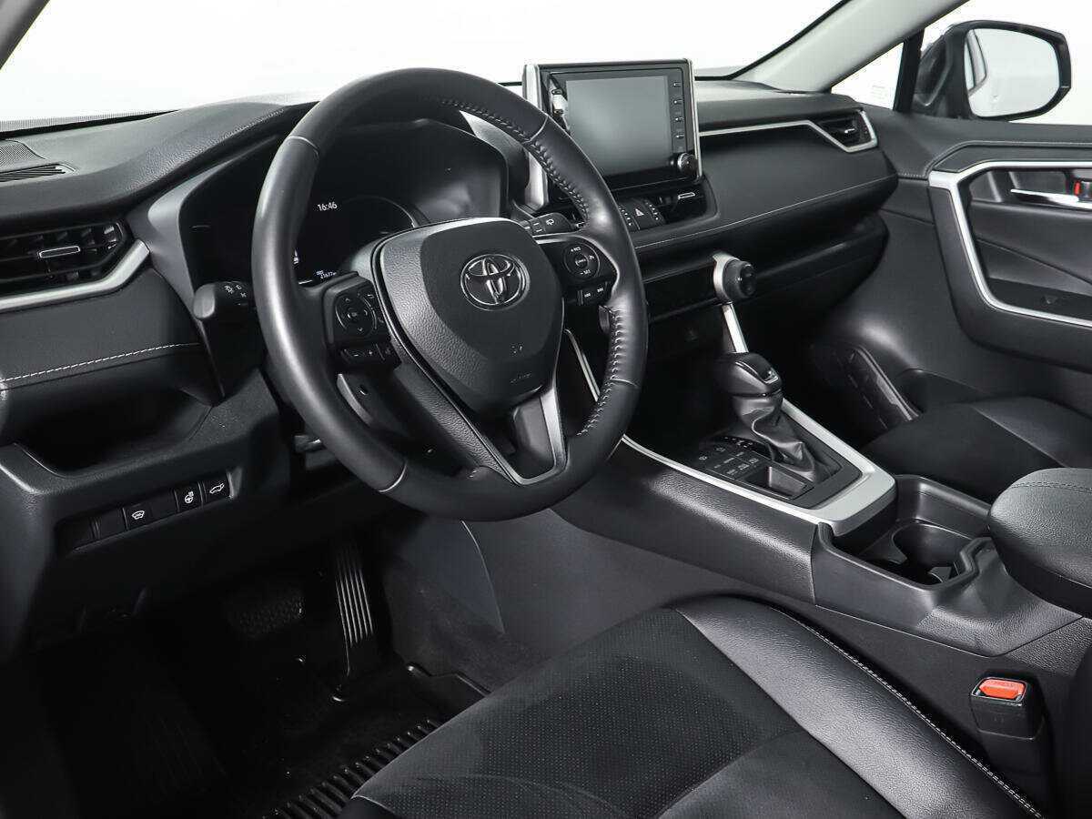 Б/У Тойота Рав4 2022 года. Фото: #14