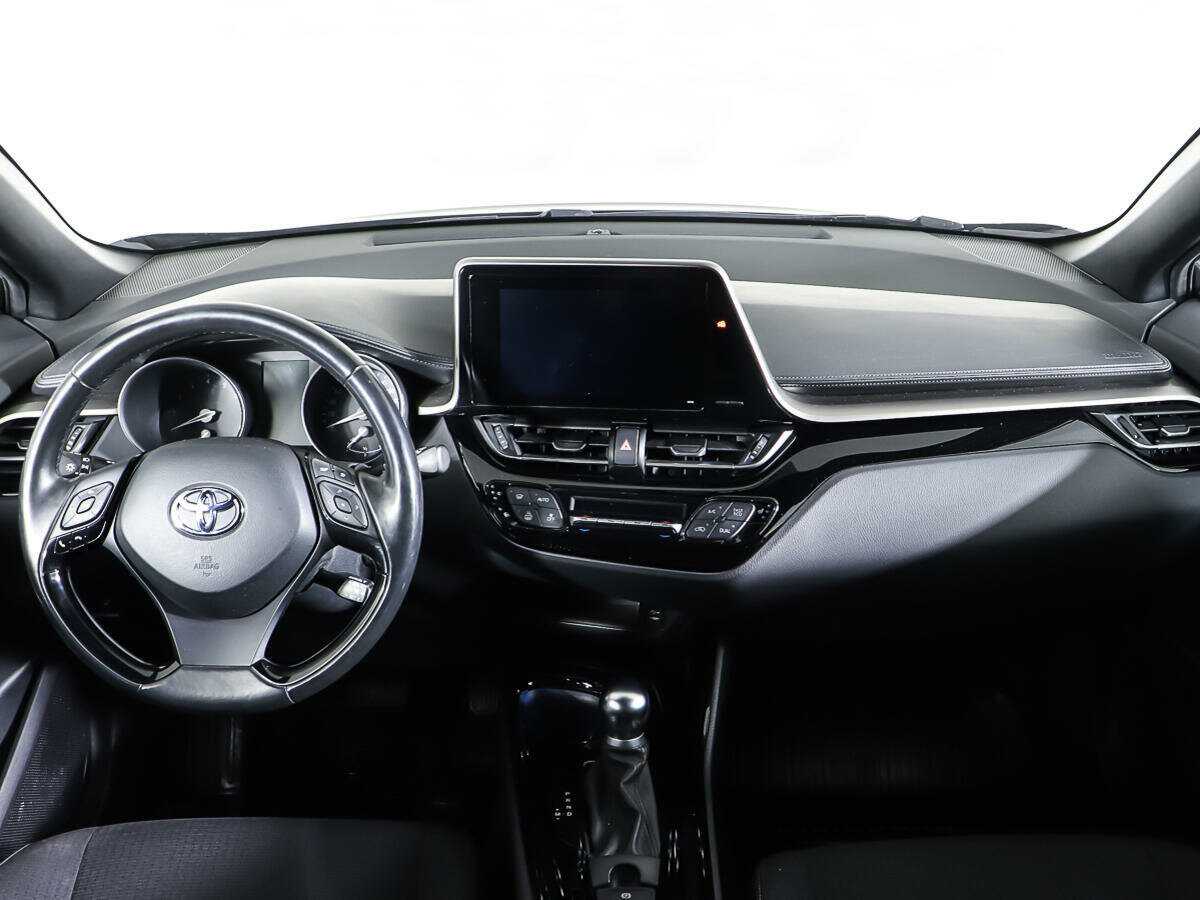 Б/У Тойота Ц-ШР 2019 года. Фото: #10