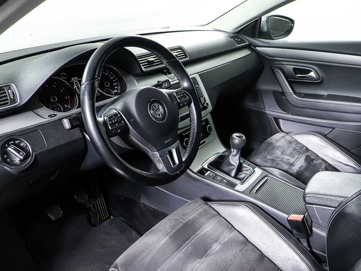 Б/У Фольксваген Пассат ЦЦ 2011 года. Фото: #12