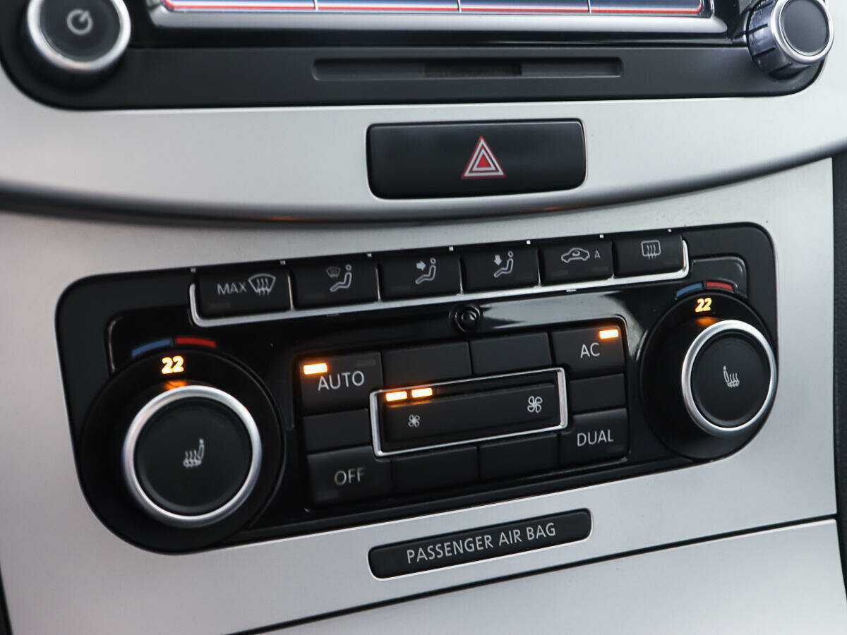 Б/У Фольксваген Пассат ЦЦ 2011 года. Фото: #16