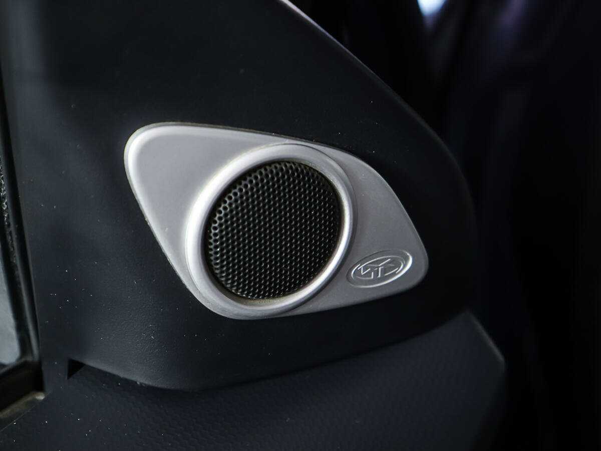 Б/У Митсубиши Оутлэндер 2007 года. Фото: #17