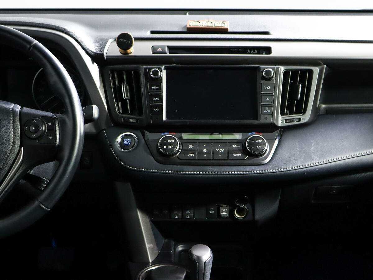 Б/У Тойота Рав4 2018 года. Фото: #10