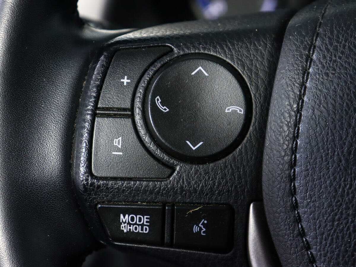 Б/У Тойота Рав4 2018 года. Фото: #20