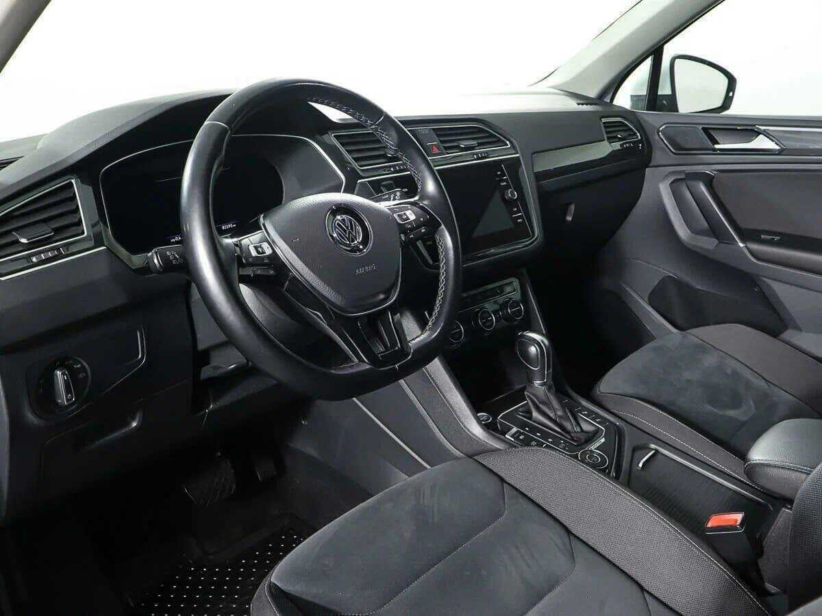 Б/У Фольксваген Тигуан 2017 года. Фото: #11