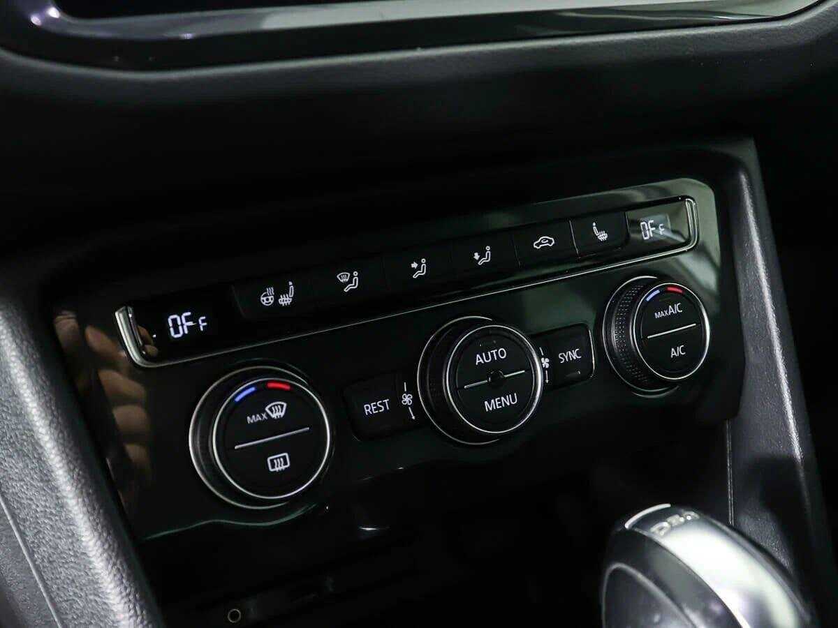 Б/У Фольксваген Тигуан 2017 года. Фото: #16