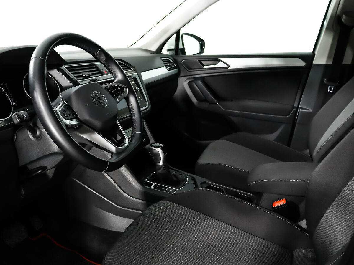 Б/У Фольксваген Тигуан 2021 года. Фото: #6