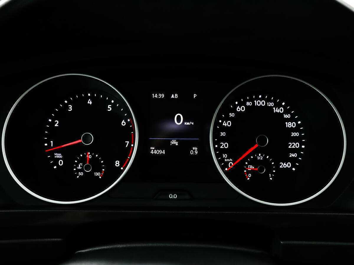 Б/У Фольксваген Тигуан 2021 года. Фото: #8