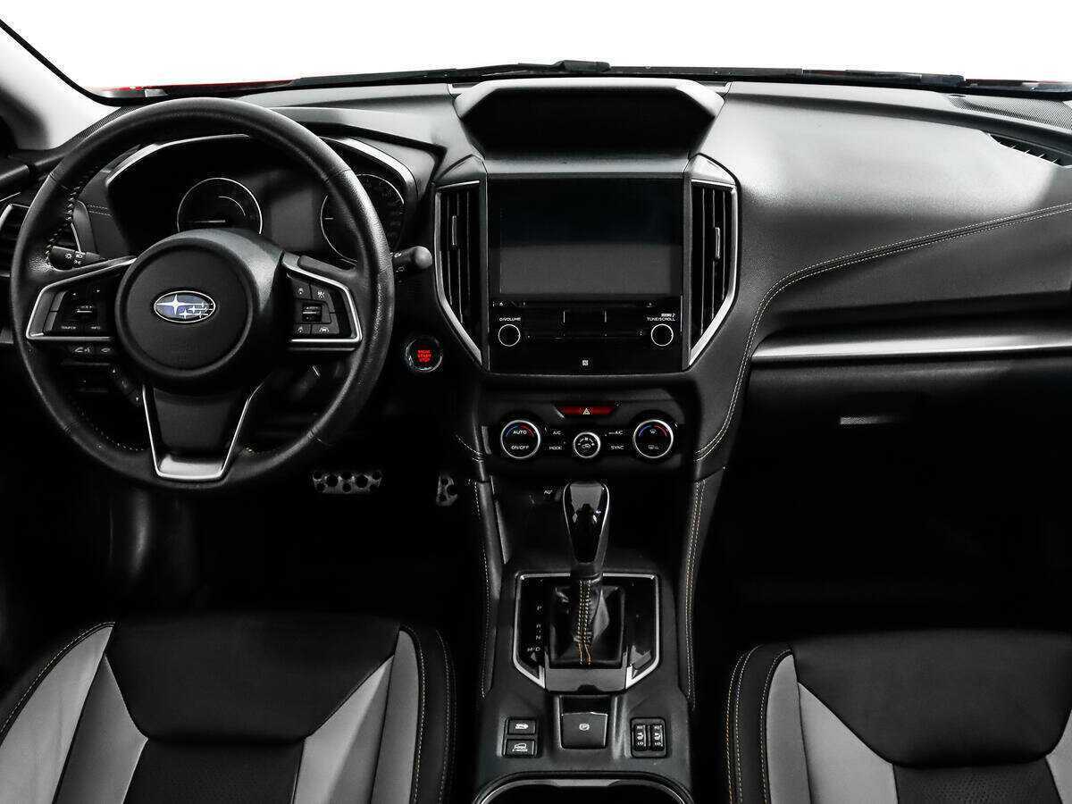 Б/У Субару ИксВи 2017 года. Фото: #13