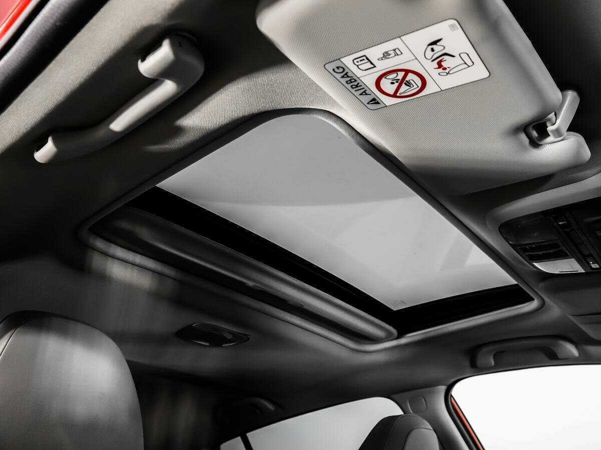 Б/У Субару ИксВи 2017 года. Фото: #14