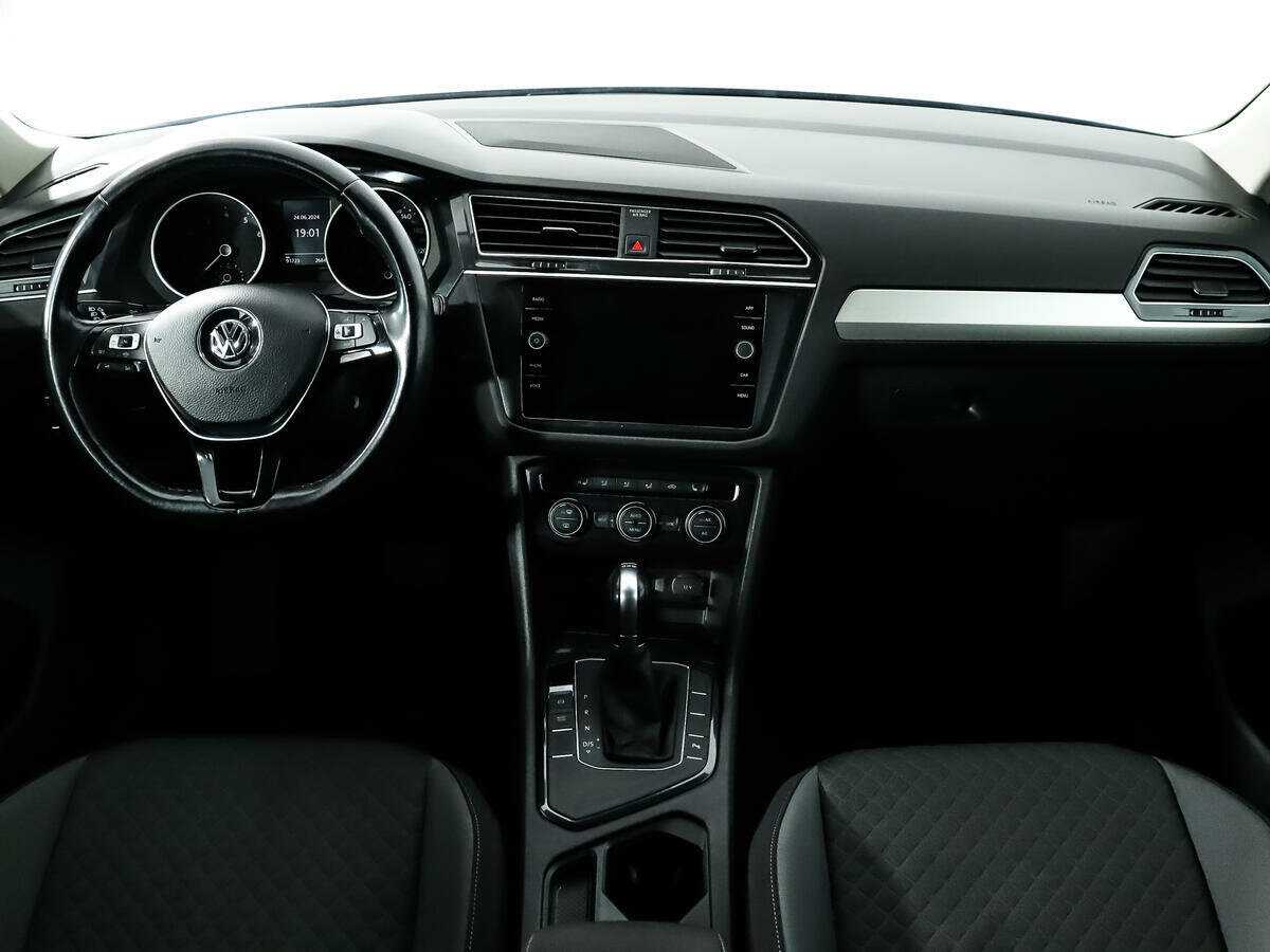 Б/У Фольксваген Тигуан 2019 года. Фото: #11