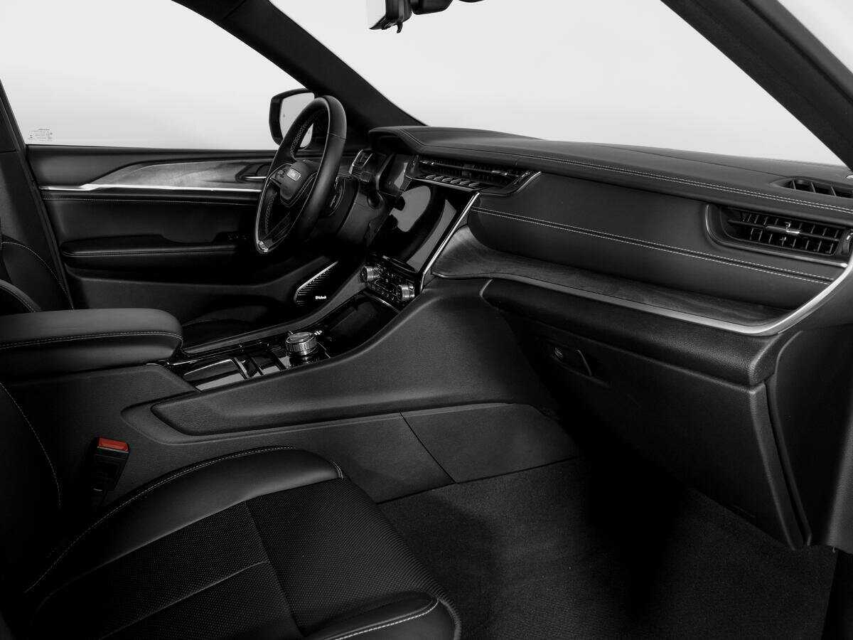 Б/У Джип Гранд Чироки 2021 года. Фото: #8