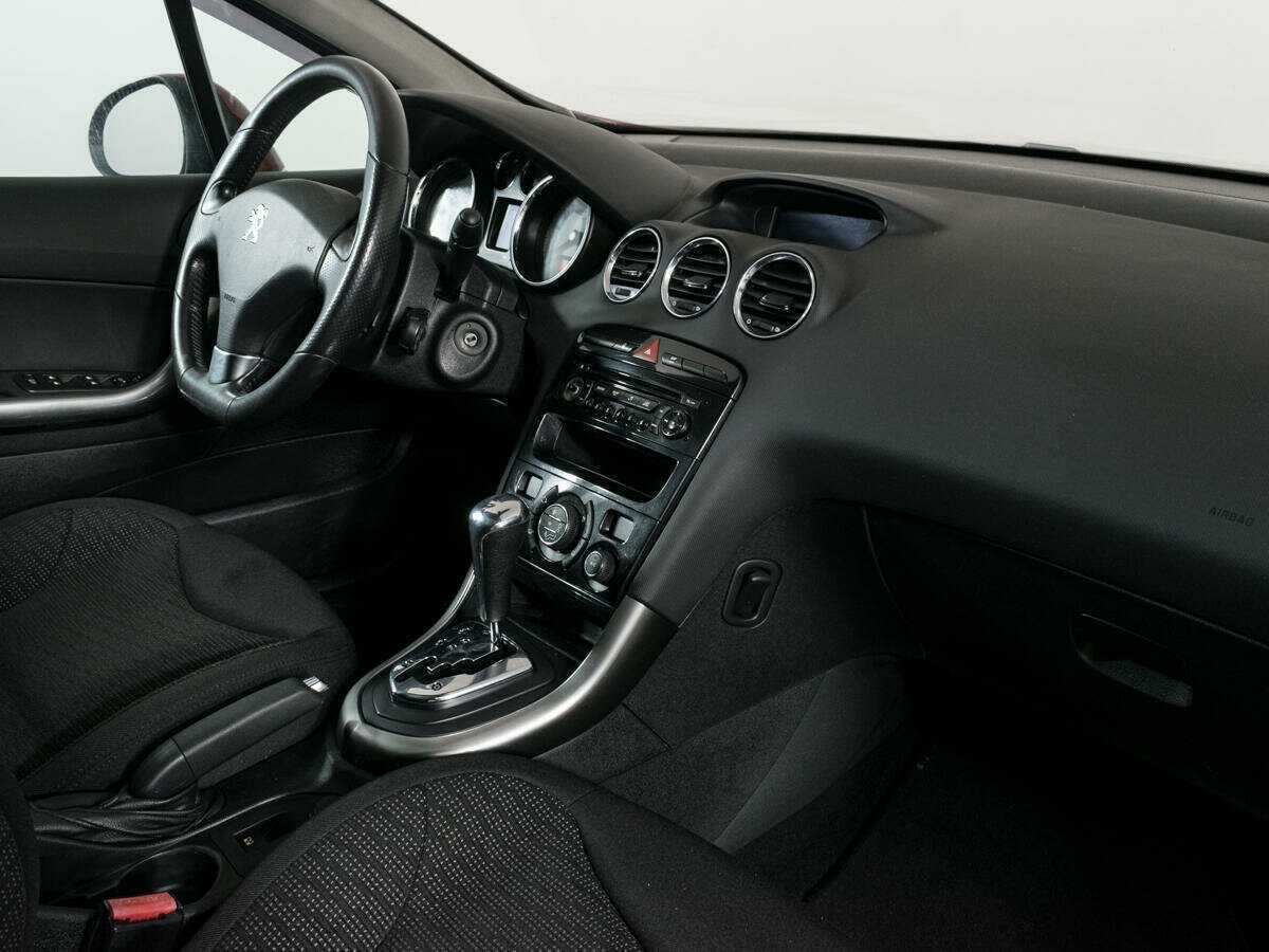 Б/У Пежо 308 2011 года. Фото: #9