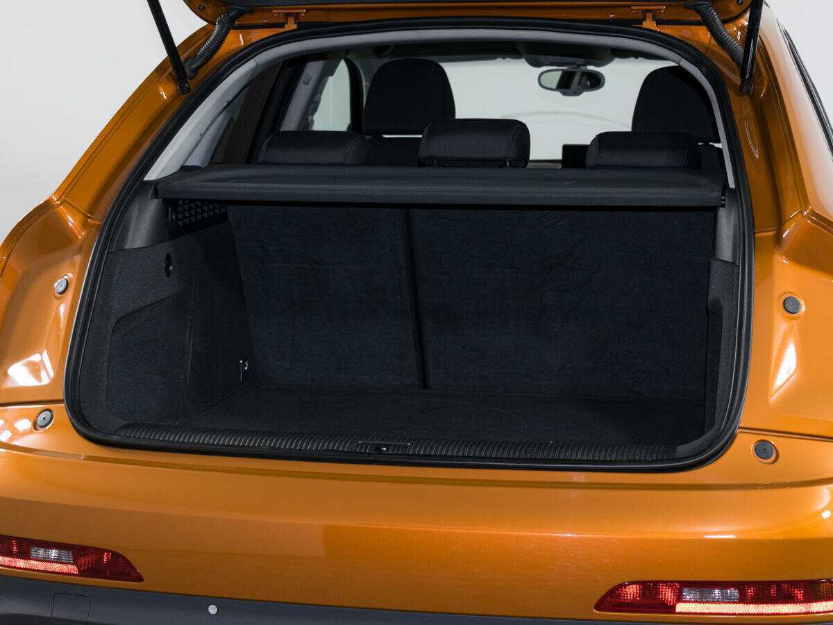 Б/У Ауди К3 2012 года. Фото: #4