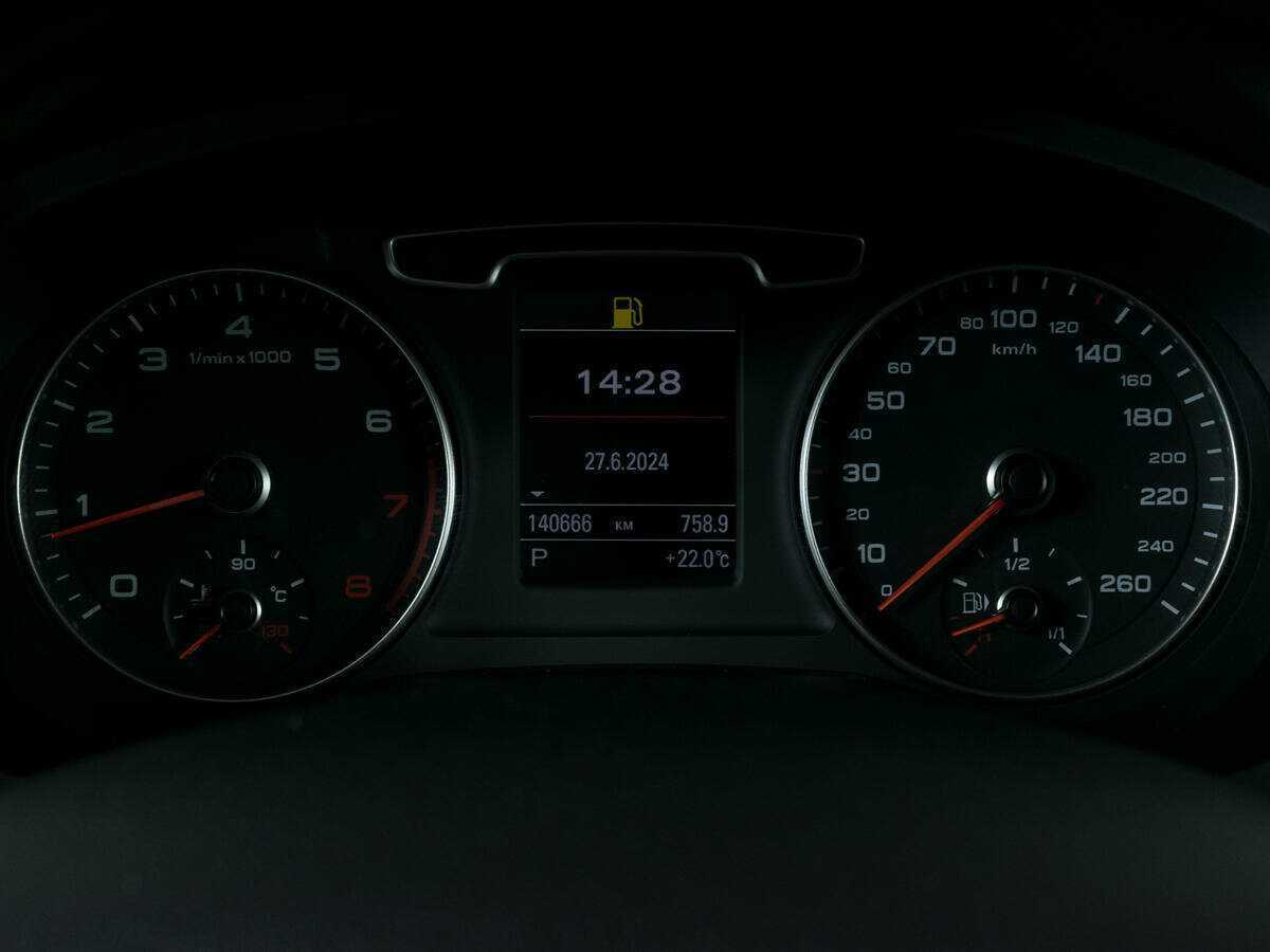 Б/У Ауди К3 2012 года. Фото: #5