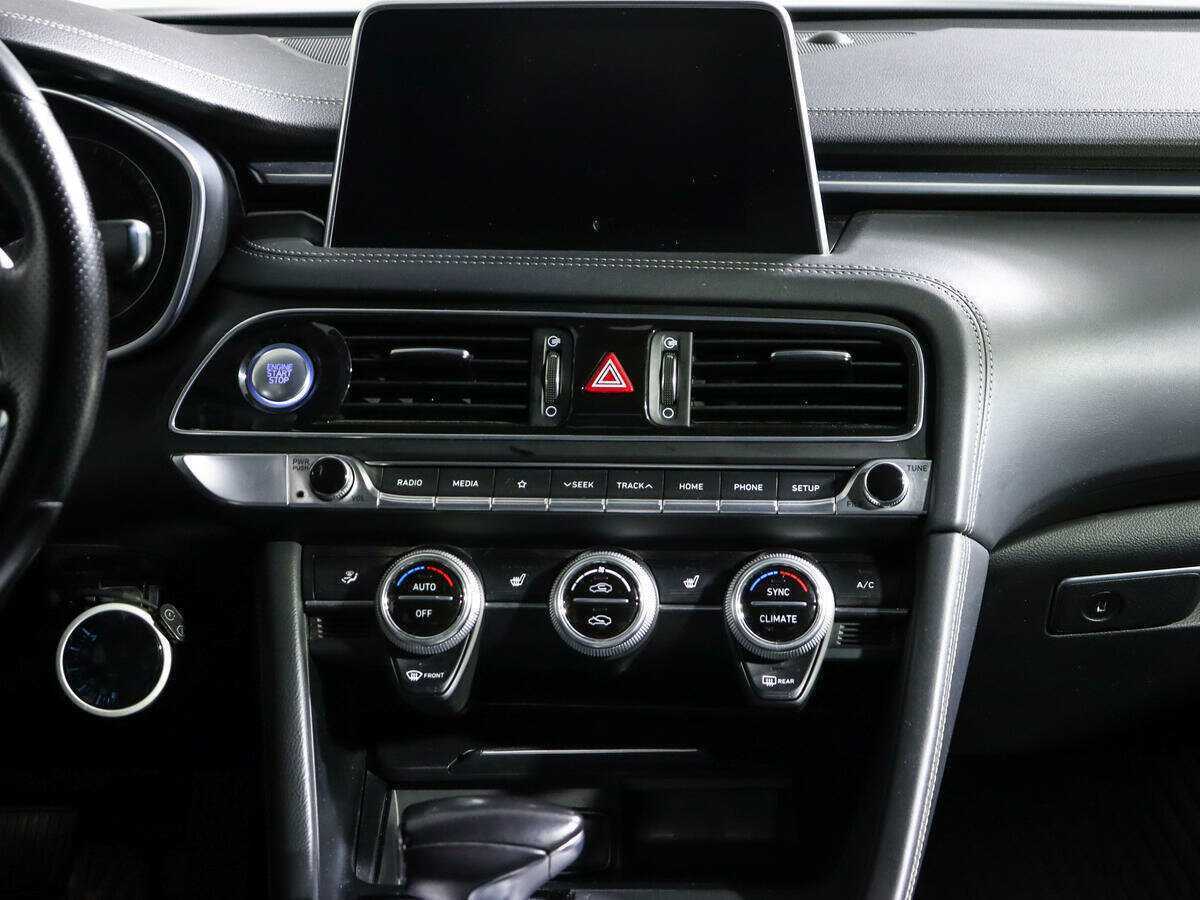 Б/У Генезис Г70 2019 года. Фото: #10