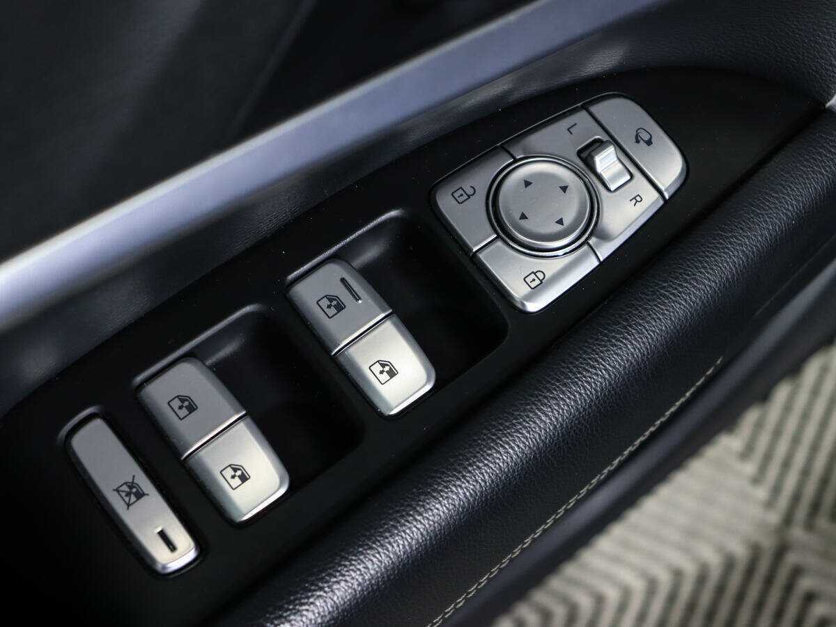 Б/У Генезис Г70 2019 года. Фото: #15