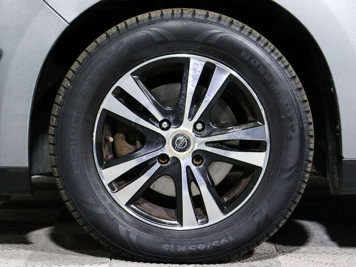 Б/У Ниссан Тиида 2010 года. Фото: #12