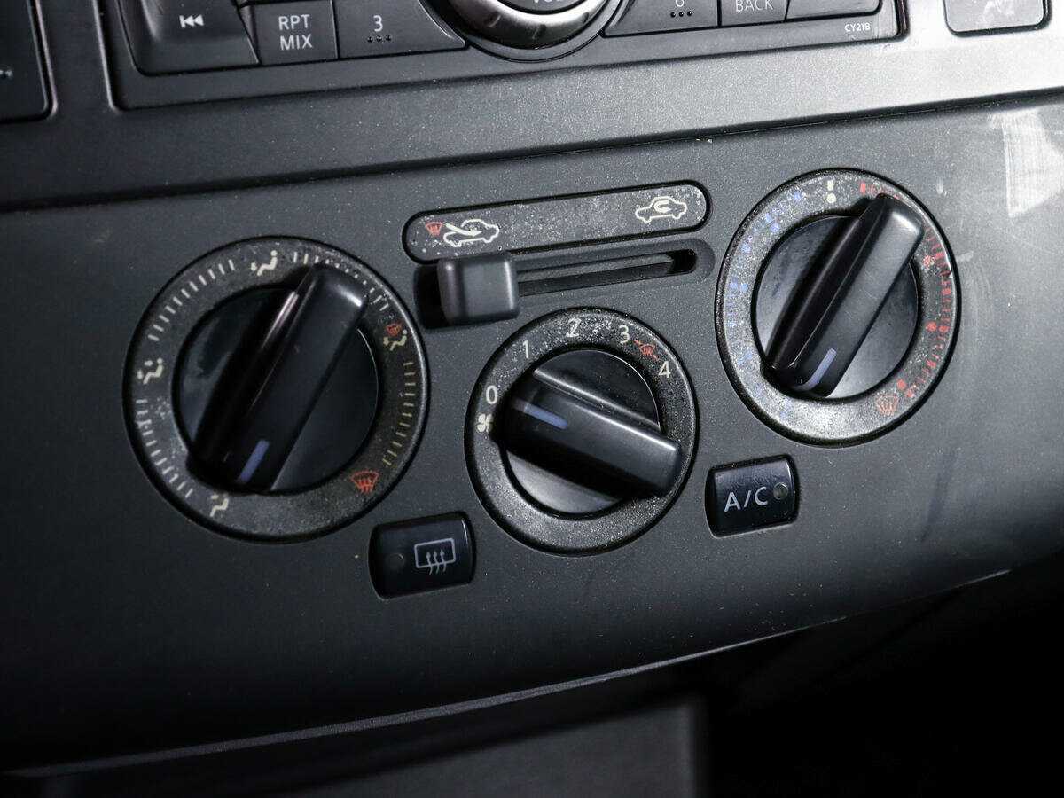 Б/У Ниссан Тиида 2010 года. Фото: #15