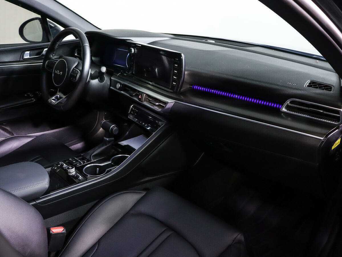 Б/У Киа К5 2023 года. Фото: #6